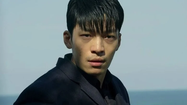 Wi Ha-joon as Hwang Jun-ho